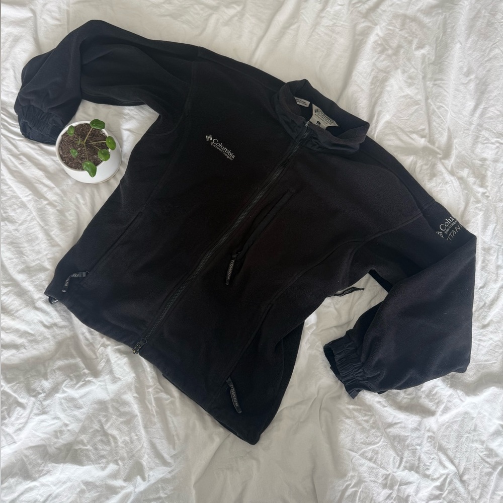Columbia Titanium Black Fleece Jacket, Size Small
